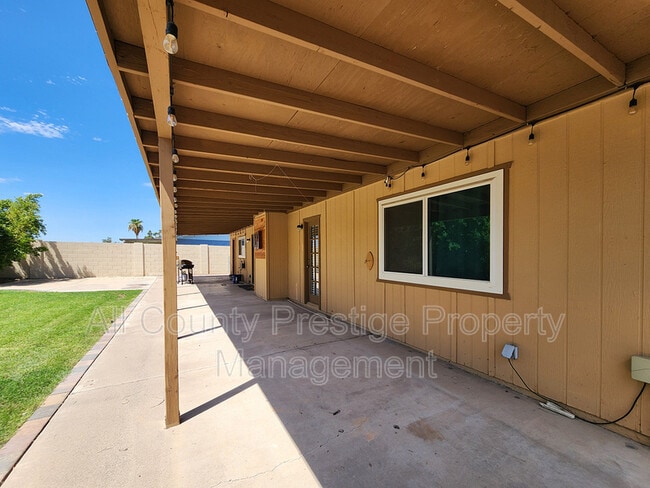 Building Photo - 4701 W Charleston Ave