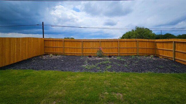 Building Photo - 2825 Brogan Creek