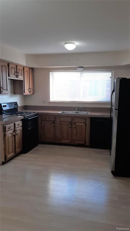 Building Photo - 2153 Newell Dr