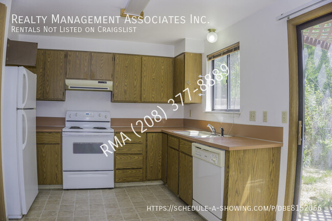 Building Photo - 4319 Rose Hill Ct