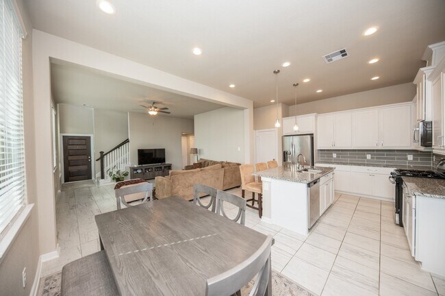 Building Photo - 1539 Rustling Creek Dr