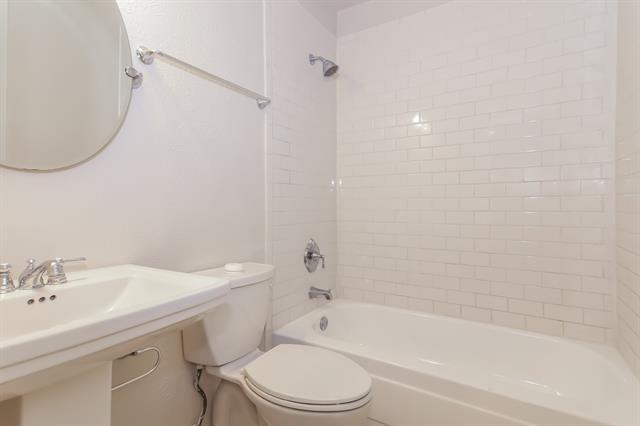 Building Photo - 18903 Platte River Way