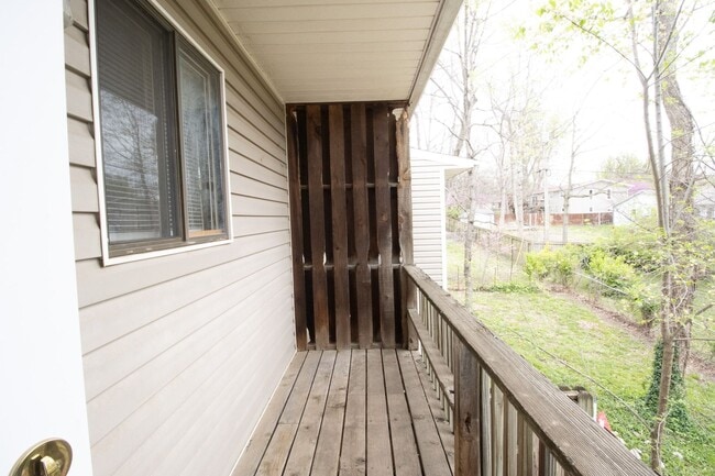 Building Photo - 3616-3618 Sugar Tree Lane