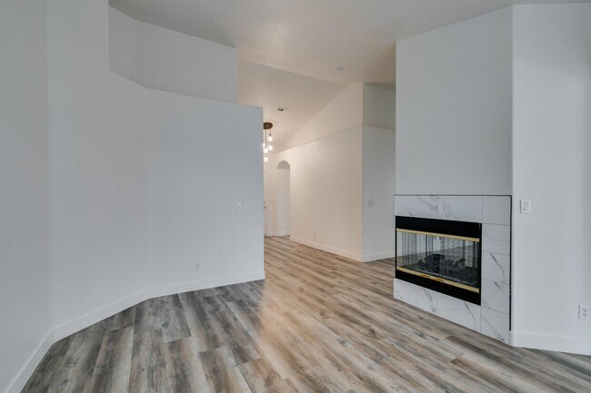 Building Photo - Single story home - NO HOA