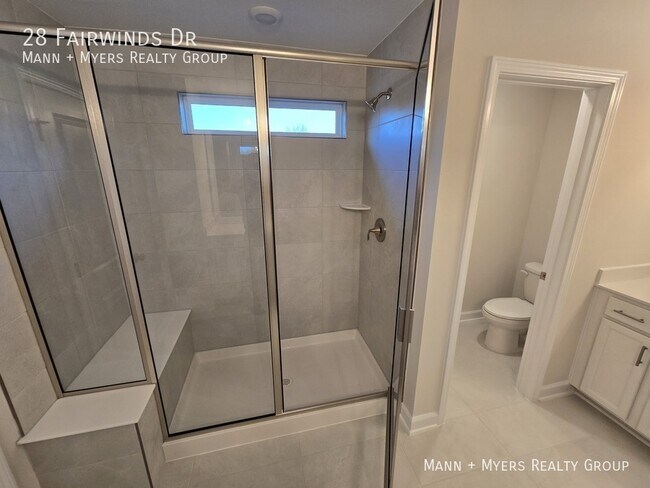 Building Photo - 28 Fairwinds Dr