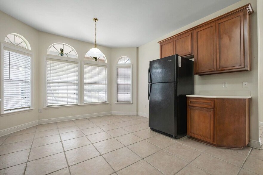 Building Photo - 3370 Aqua Ridge Way