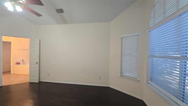 Building Photo - 14043 Fairwood Breeze