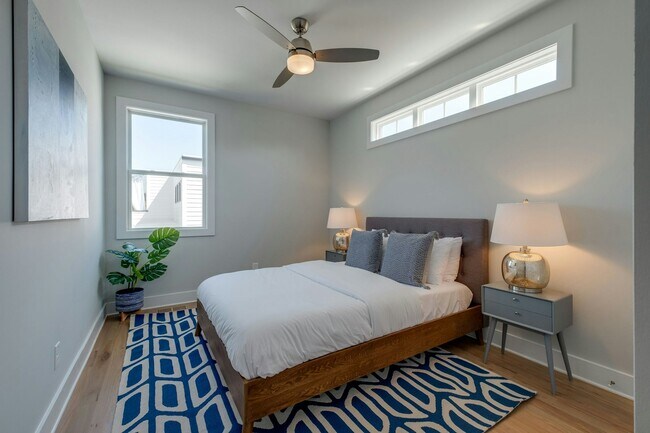 Building Photo - 102 Marshall Ct