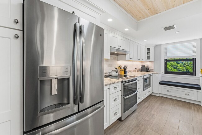 Building Photo - 1748 Jupiter Cove Dr