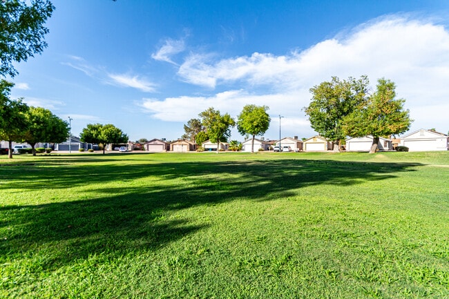 Building Photo - 18818 N 34th Dr