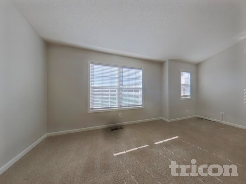 Building Photo - 299 Greystone Cir