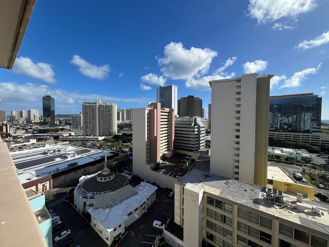 Building Photo - Princess Leilani (Honolulu / Ala Moana) - ...