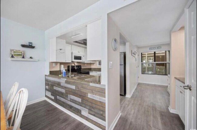 Building Photo - 501 Maison Dr