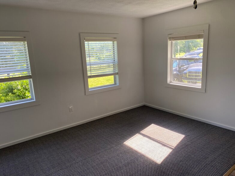 Living Room - 5510 State Hwy J