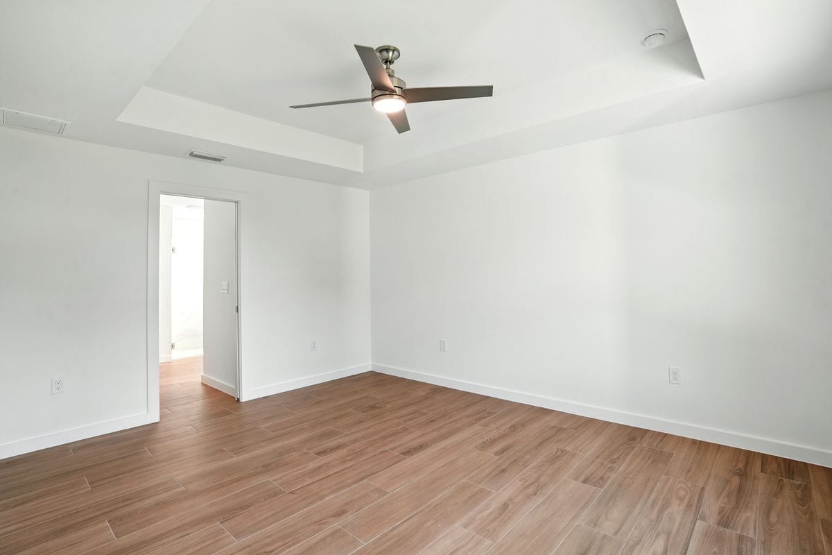 Building Photo - 2707 34th St SW