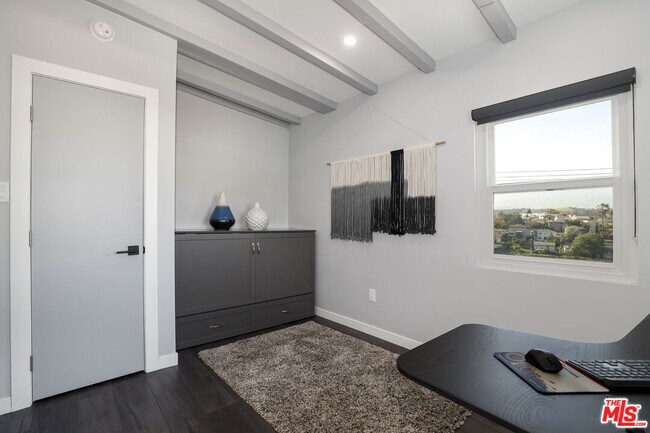 Building Photo - 3741 Woolwine Dr