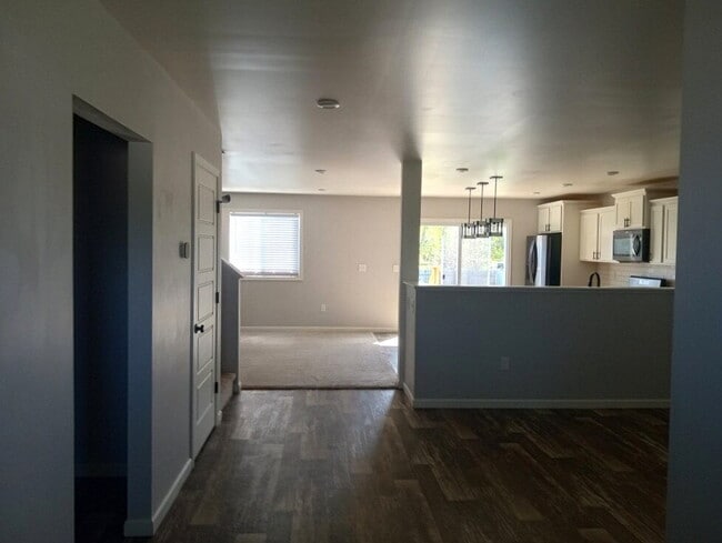 Building Photo - Spacious 4-Bedroom Home with 3 Full Baths in Swartz Creek