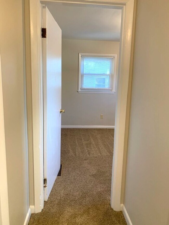 Building Photo - 50% OFF UNTIL 2026!  APPLICATION FEE ONLY ...