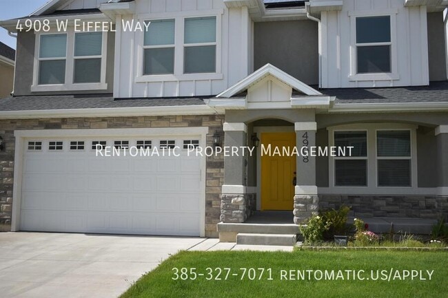 Building Photo - 4908 Eiffel Wy