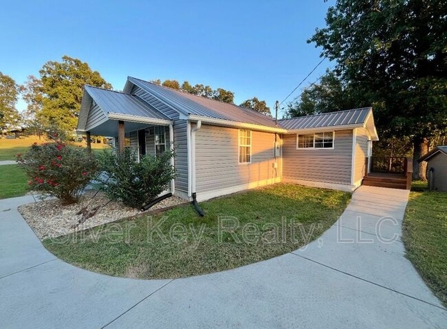 Building Photo - 1858 Reed Rd