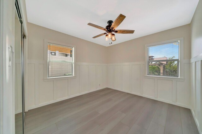 Building Photo - 10951 Whitegate Ave