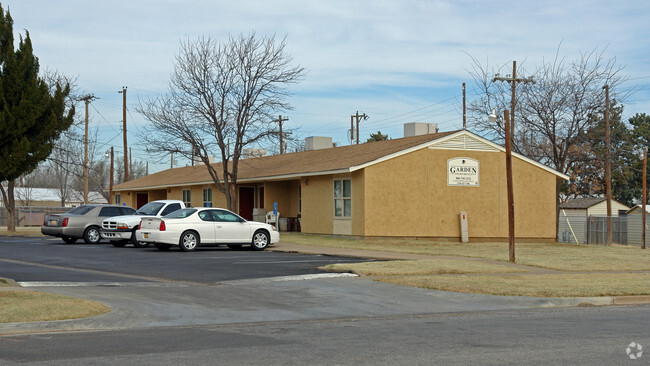 Building Photo - Garden Apartments