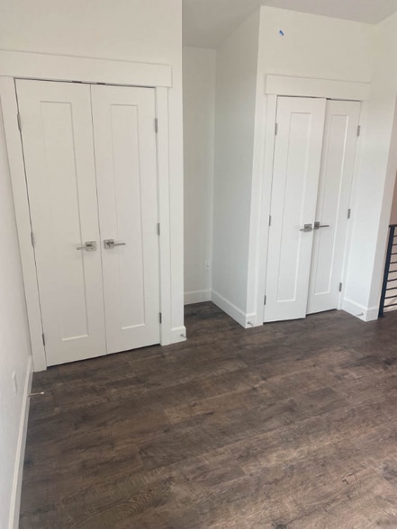 Building Photo - 722 Blue River Pkwy