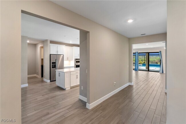Building Photo - 19001 Aqua Shore Dr