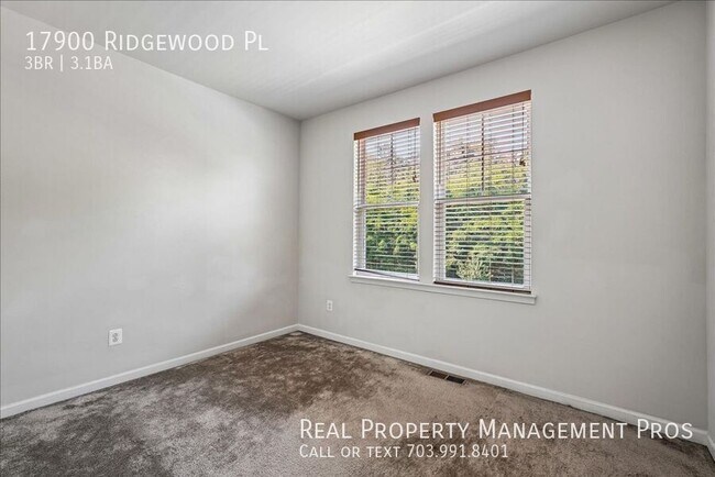Building Photo - 17900 Ridgewood Pl