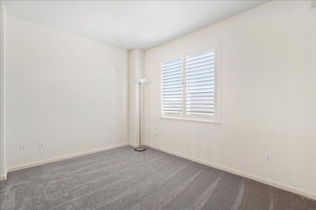 Building Photo - 957 Antiquity Dr