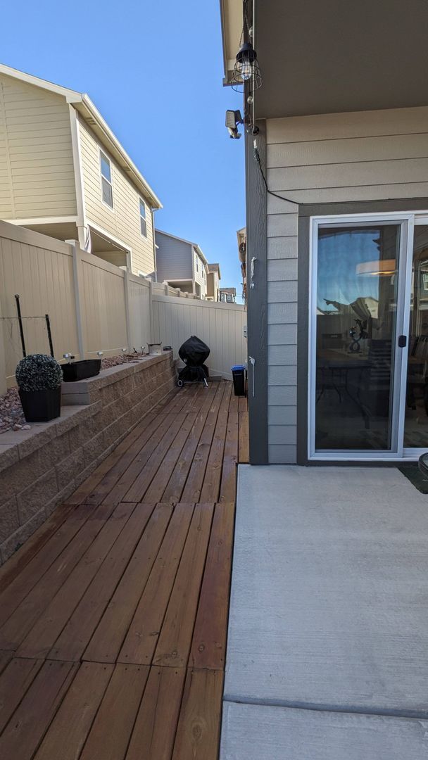 Building Photo - IMMACULATE 4 BED/2.5 BATH CUSTOM BUILT HOME IN SKYLINE RIDGE!