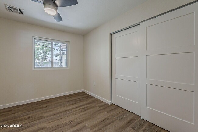 Building Photo - 8215 E Cypress St