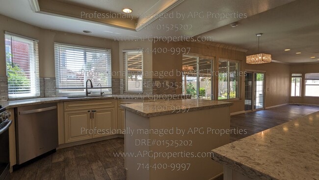 Building Photo - 1745 N Pheasant St