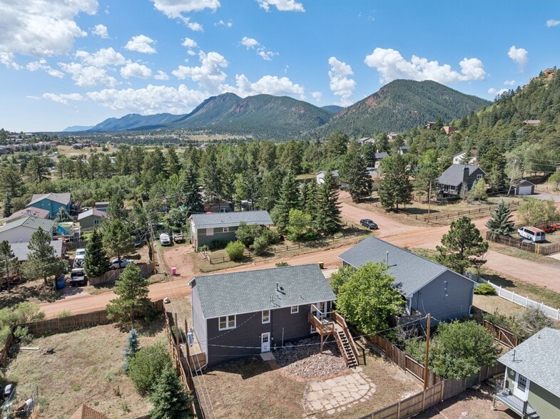 Building Photo - 103 Aurelia Ave