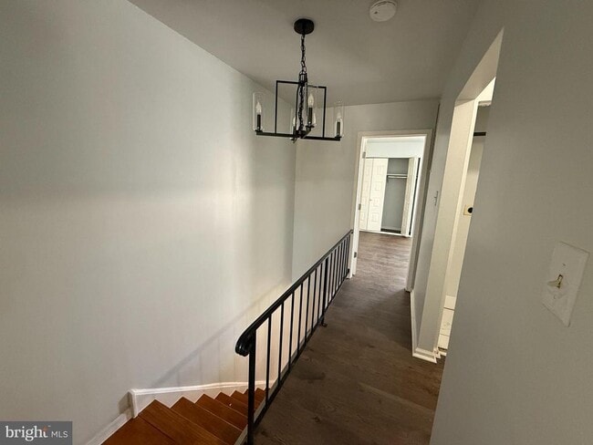 Building Photo - 423 Sonora Ct