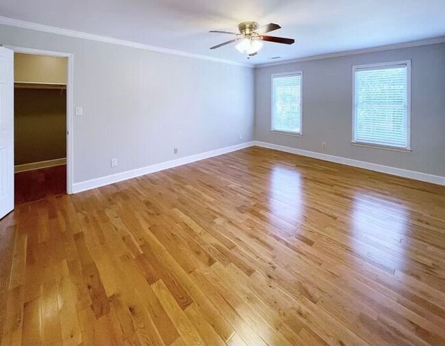Building Photo - 811 Mitsy Ridge Dr