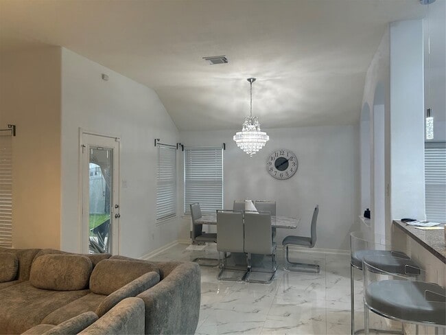 Building Photo - 3711 Autumn Branch Ct