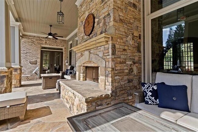 Building Photo - 637 Stickley Oak Way
