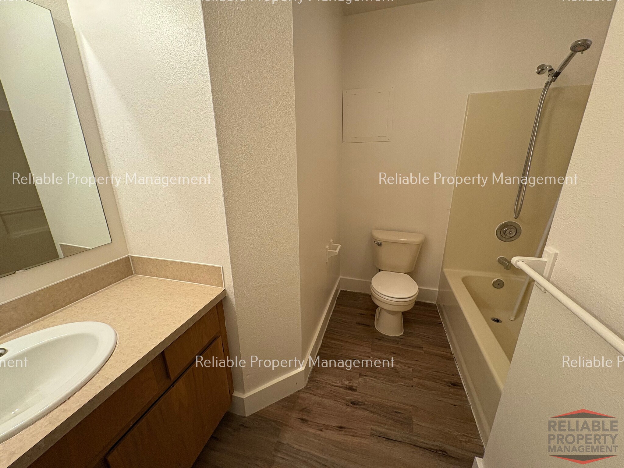 Building Photo - 2238 Meppen Dr