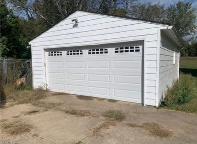 Building Photo - House ready to rent!