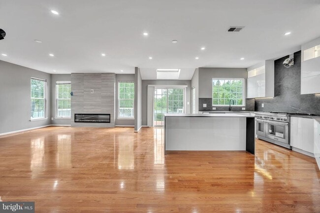 Building Photo - 20195 Hidden Creek Ct