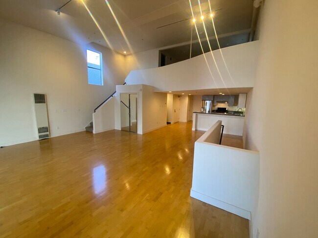 Building Photo - EPIC REA, INC - Vibrant Mission District L...