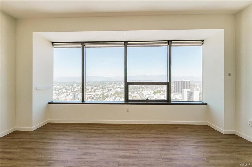 Building Photo - 1100 Wilshire Blvd