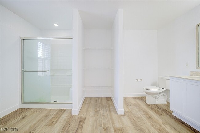 Building Photo - 2120 Waterlily View St