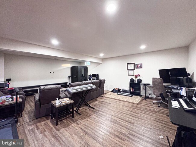 Building Photo - 41523 Cross Canter Dr