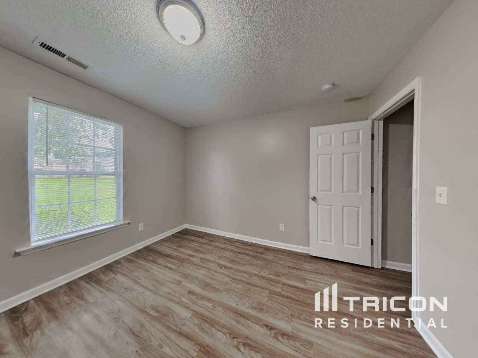 Building Photo - 1807 Bellwick Dr