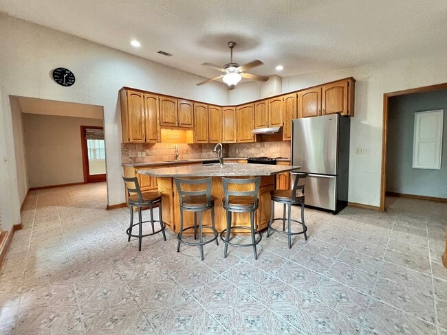 Building Photo - Fabulous house in Avondale on the East sid...