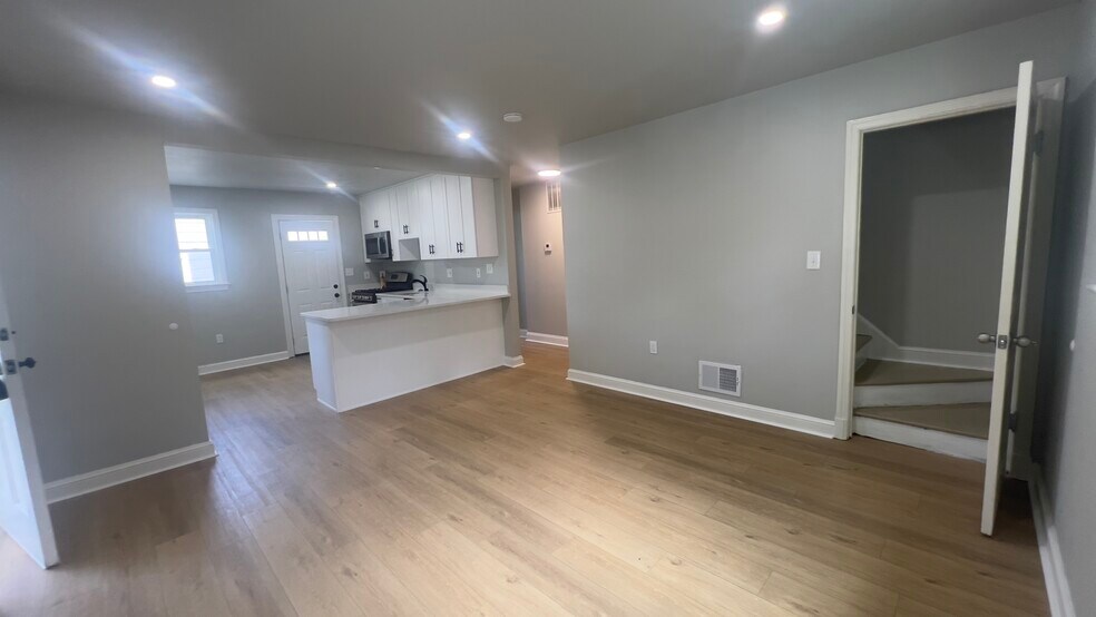 Building Photo - 13020 Estelle Rd