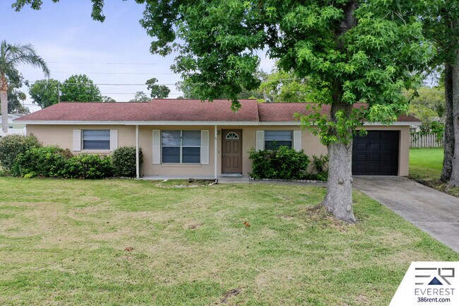 Building Photo - 1706 Western Rd