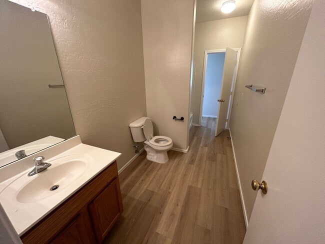 Building Photo - 6315 S 69th Glen